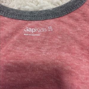 GAP Shirts & Tops - Gapkids size (XS)(4-5) sleeveless shirt GAP Shirts & Tops - Gapkids size (XS)(4-5) sleeveless shirt