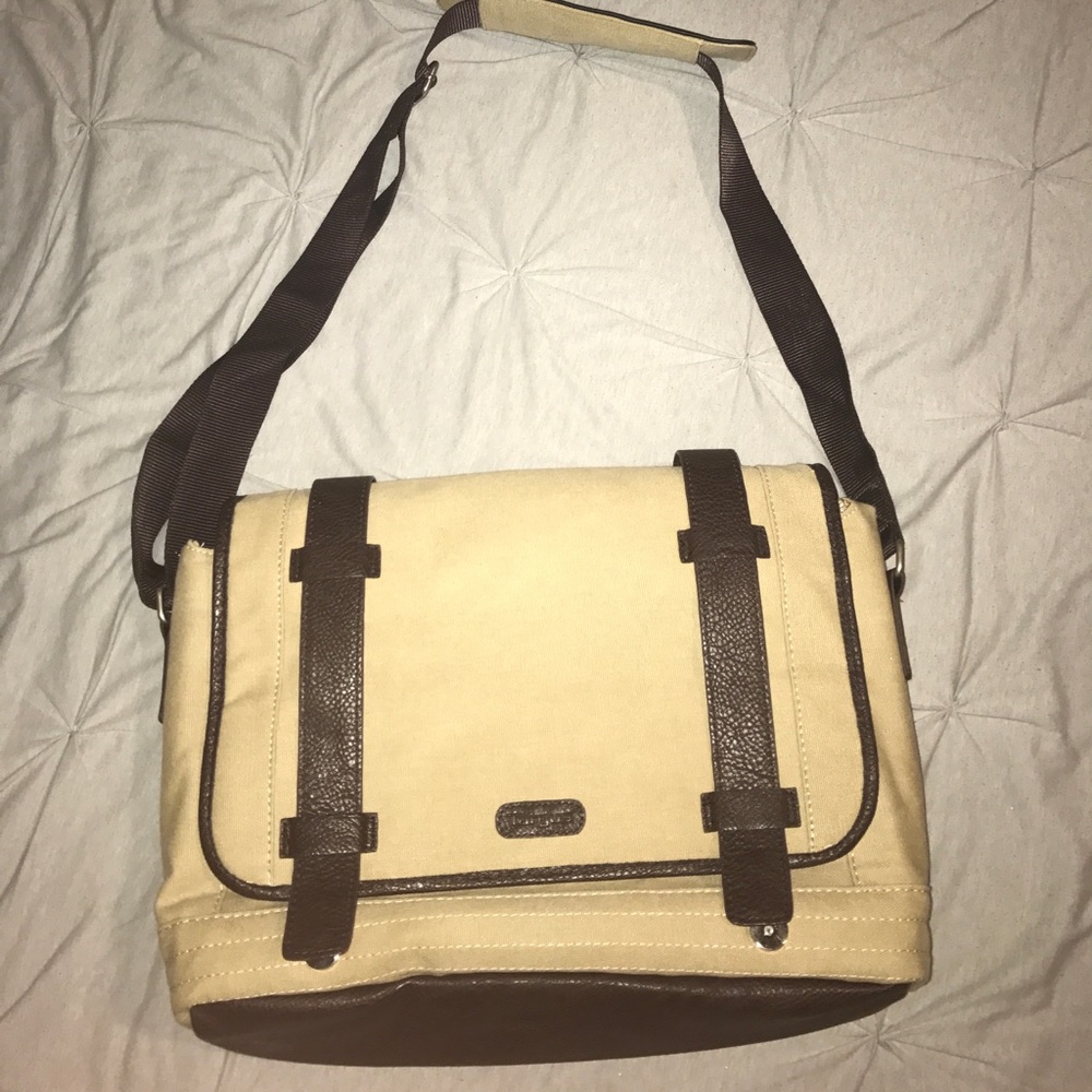 Targus Messenger Bag