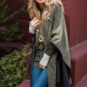 Evy’s Tree poncho. Excellent condition!