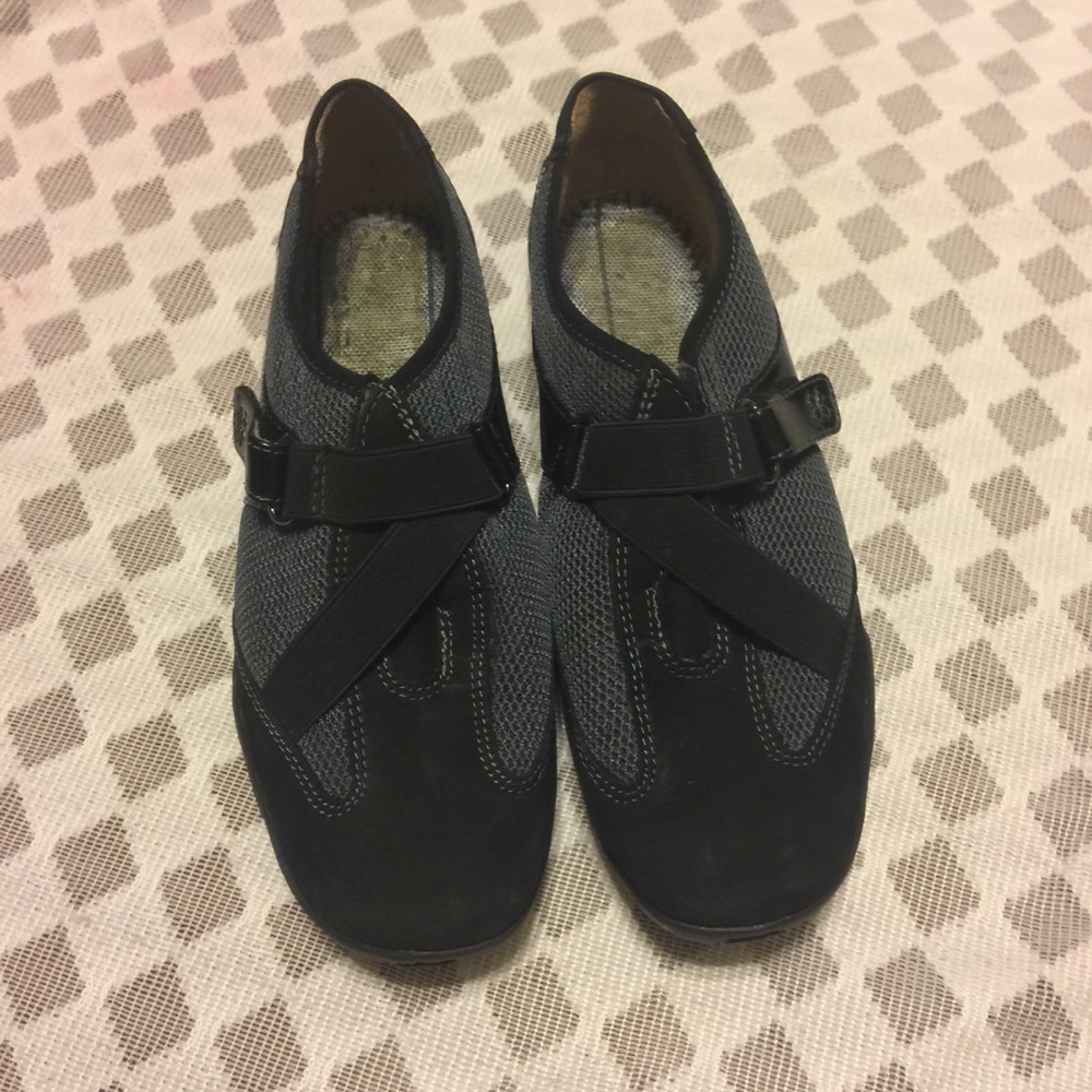 Pre-Owned Naturalizer Sneakers for women - Picture 6 of 8