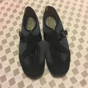 naturalizer sneakers on sale