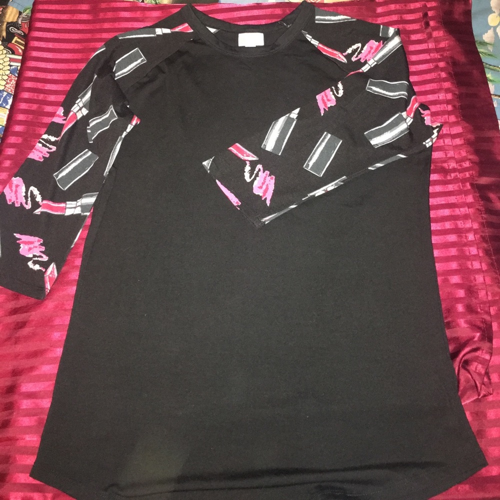Lularoe Black Randy w/lipstick (M) HTF