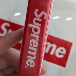 Supreme Toothbrush