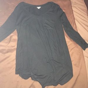 Long sleeve black v neck