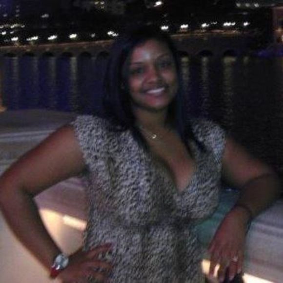 Meet your Posher, Roxy - Picture 1 of 1