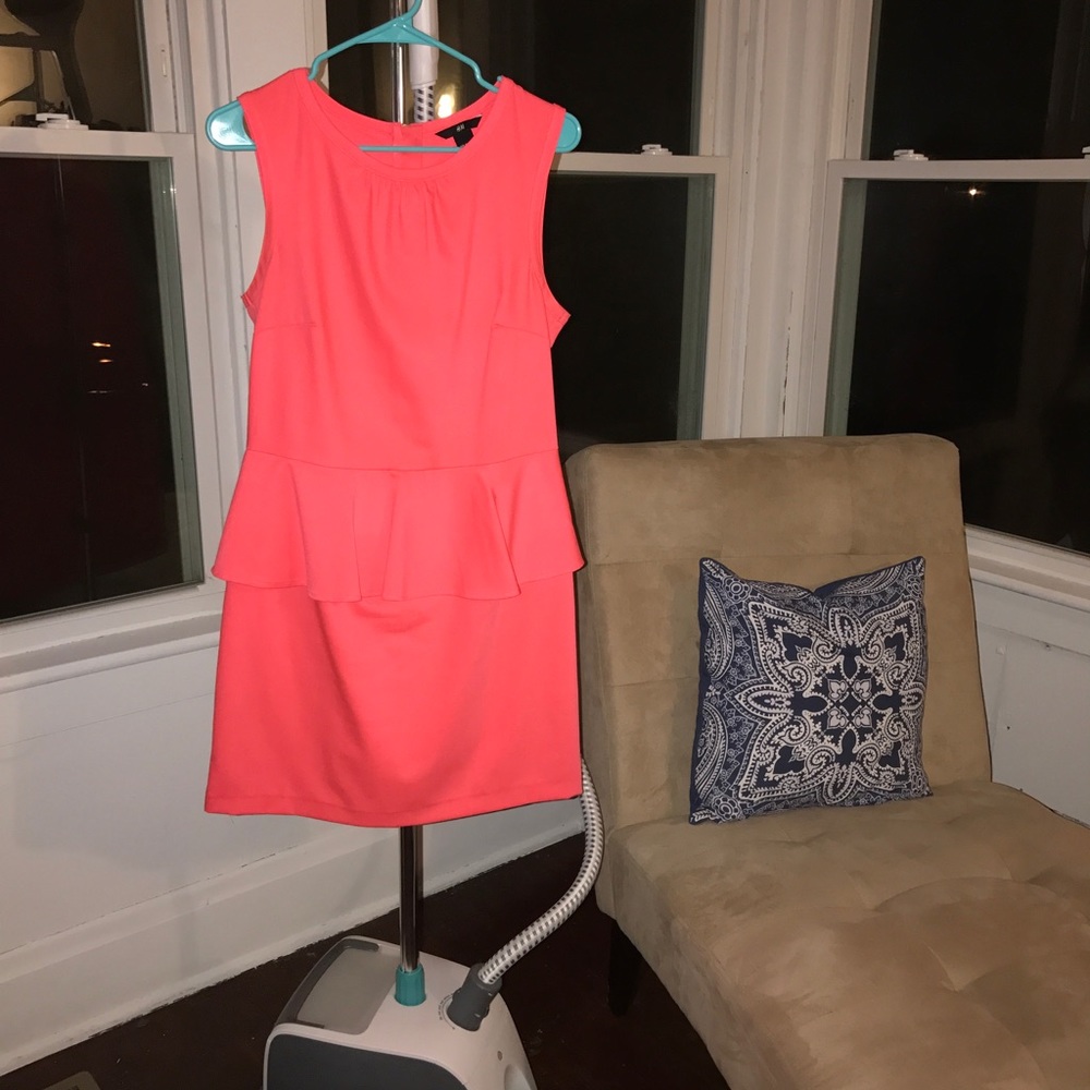Neon "peach" Peplum dress