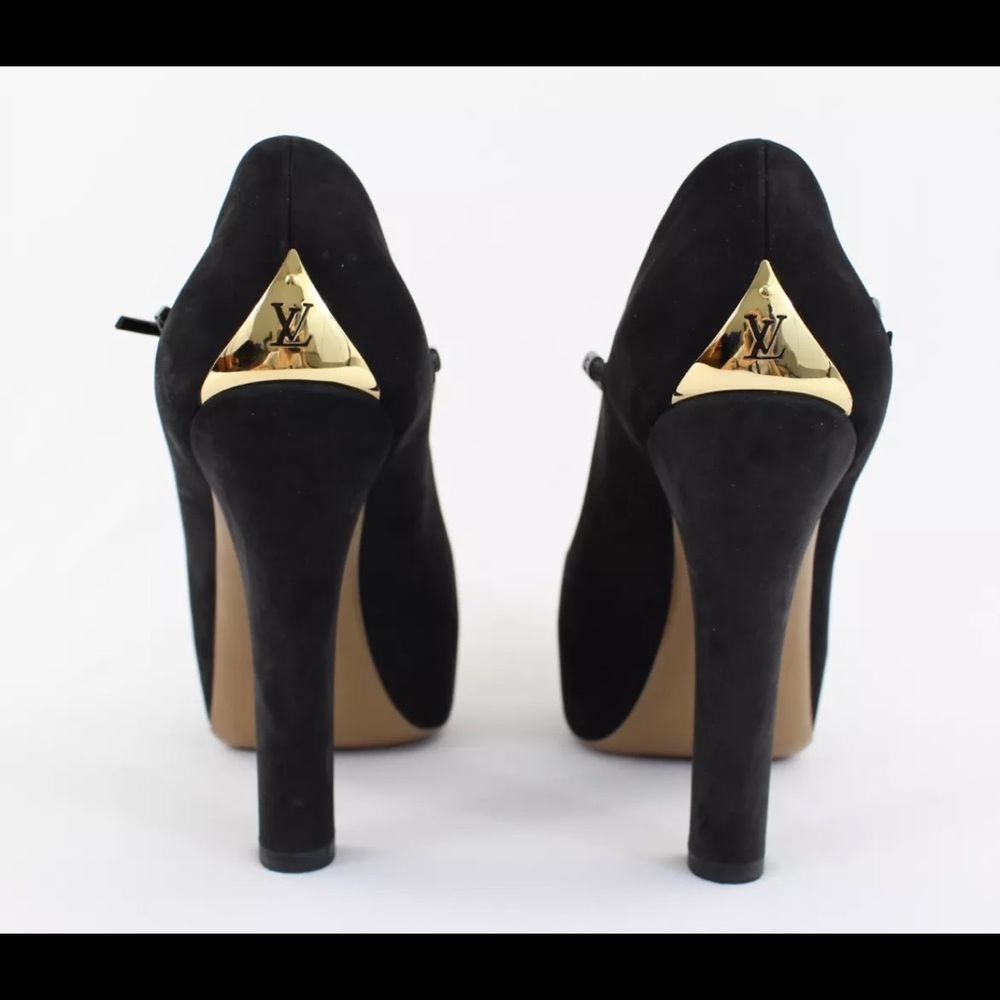 Auth Louis Vuitton Black Suede Patent Bow Heel!!!!