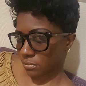 Meet your Posher, Toni