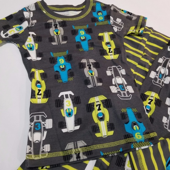 Carter's 4 piece Outfit 4T Stripes Car - Picture 2 of 6