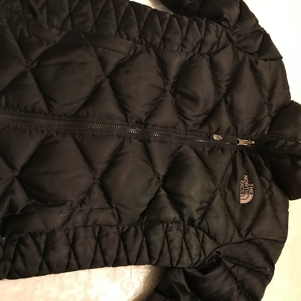 Girls black North Face puffer coat medium 10-12