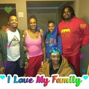 Meet your Posher, Yolanda