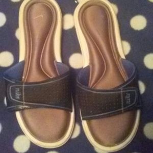 Nike slides