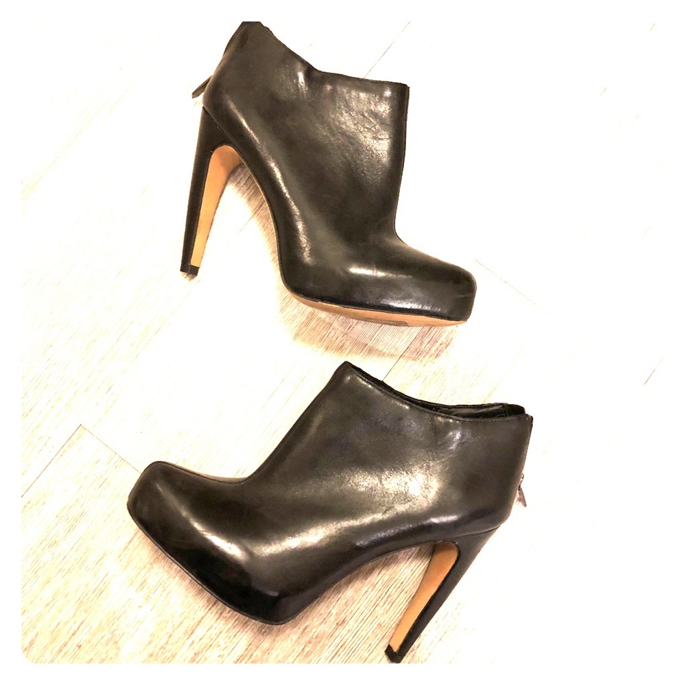 Sam Edelman Heeled Ankle Bootie