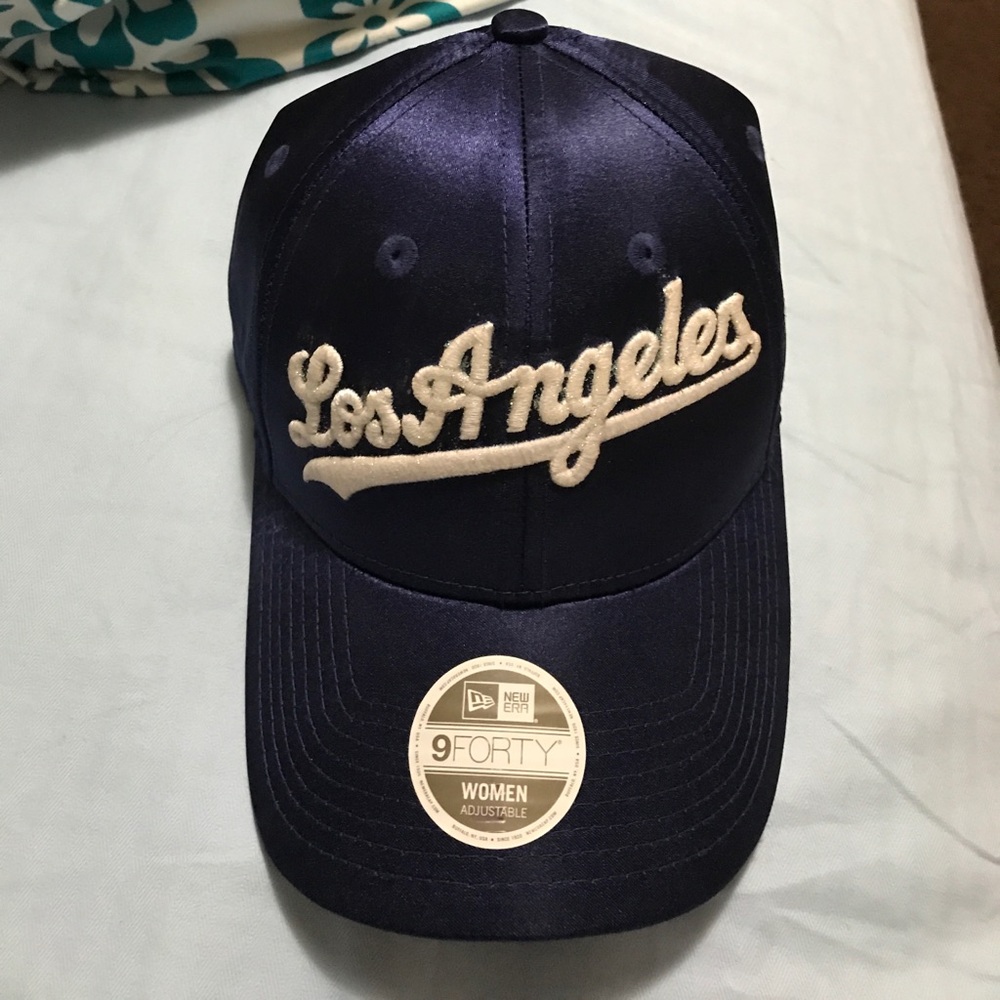 Lovely Satin Los Angeles Women’s Cap