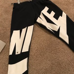 Nike Logo Leggings