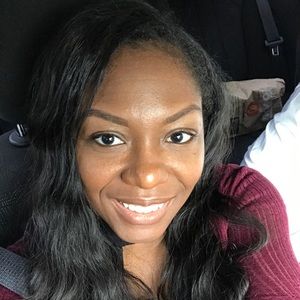 Meet your Posher, Alexia