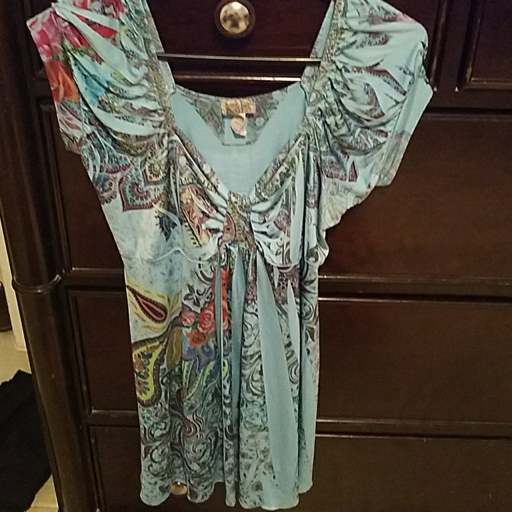 Large maternity shirt
