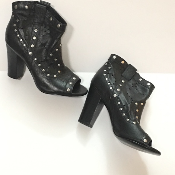 🆕Open Toe Leather Booties BCBG Generation - Picture 4 of 8