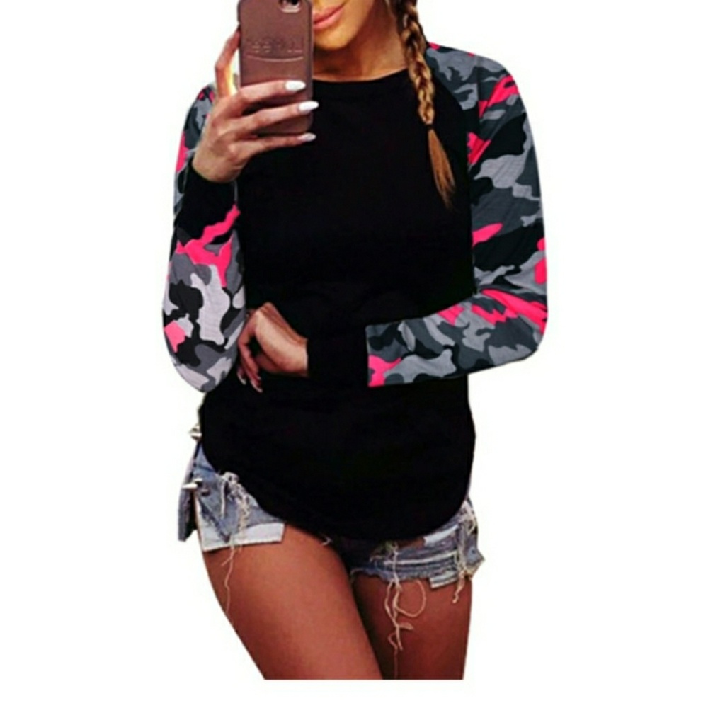 Women two-toned camo sleeve shirt