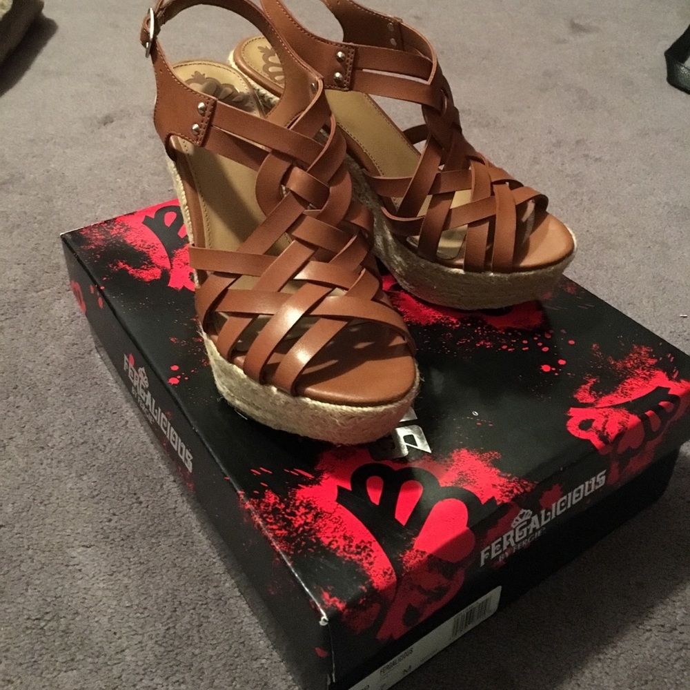 Wedge heels tan