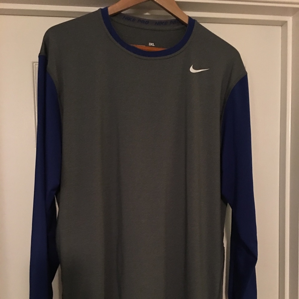 Men’s pull over performance shirt