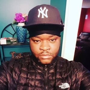 Meet your Posher, Derrick