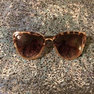 Beige and Tortoise Shell Sunnies