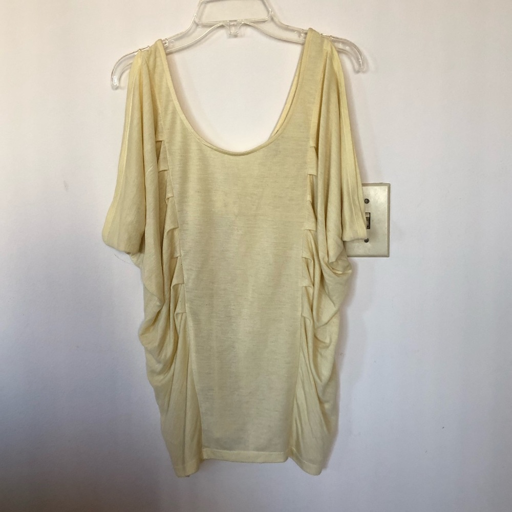 Yellow top