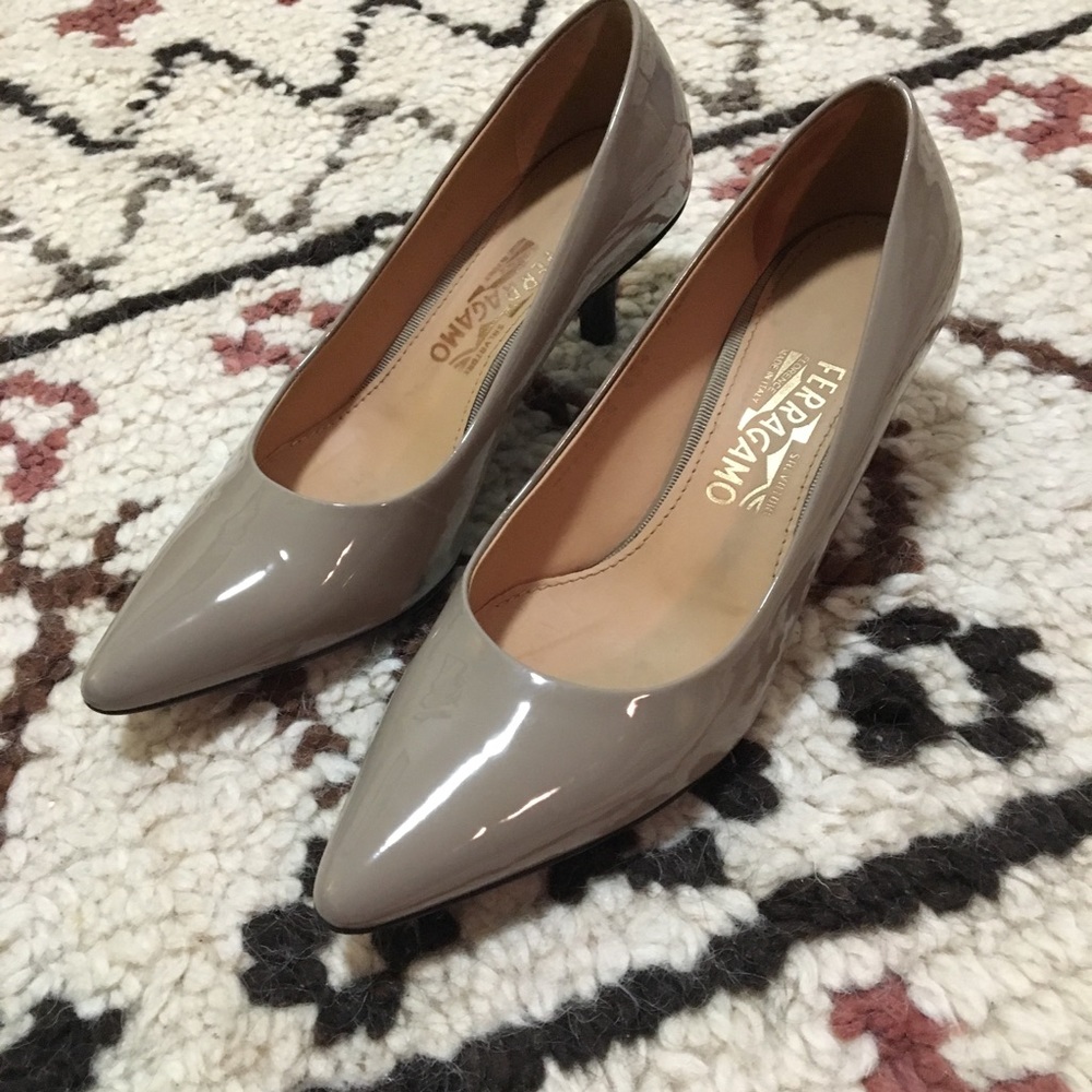 Salvatore Ferragamo Taupe Low Heels 6 1/2
