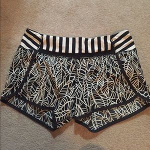 Lululemon 4 inch speed shorts