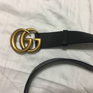 Gucci belt size 28-30. Worn only once.