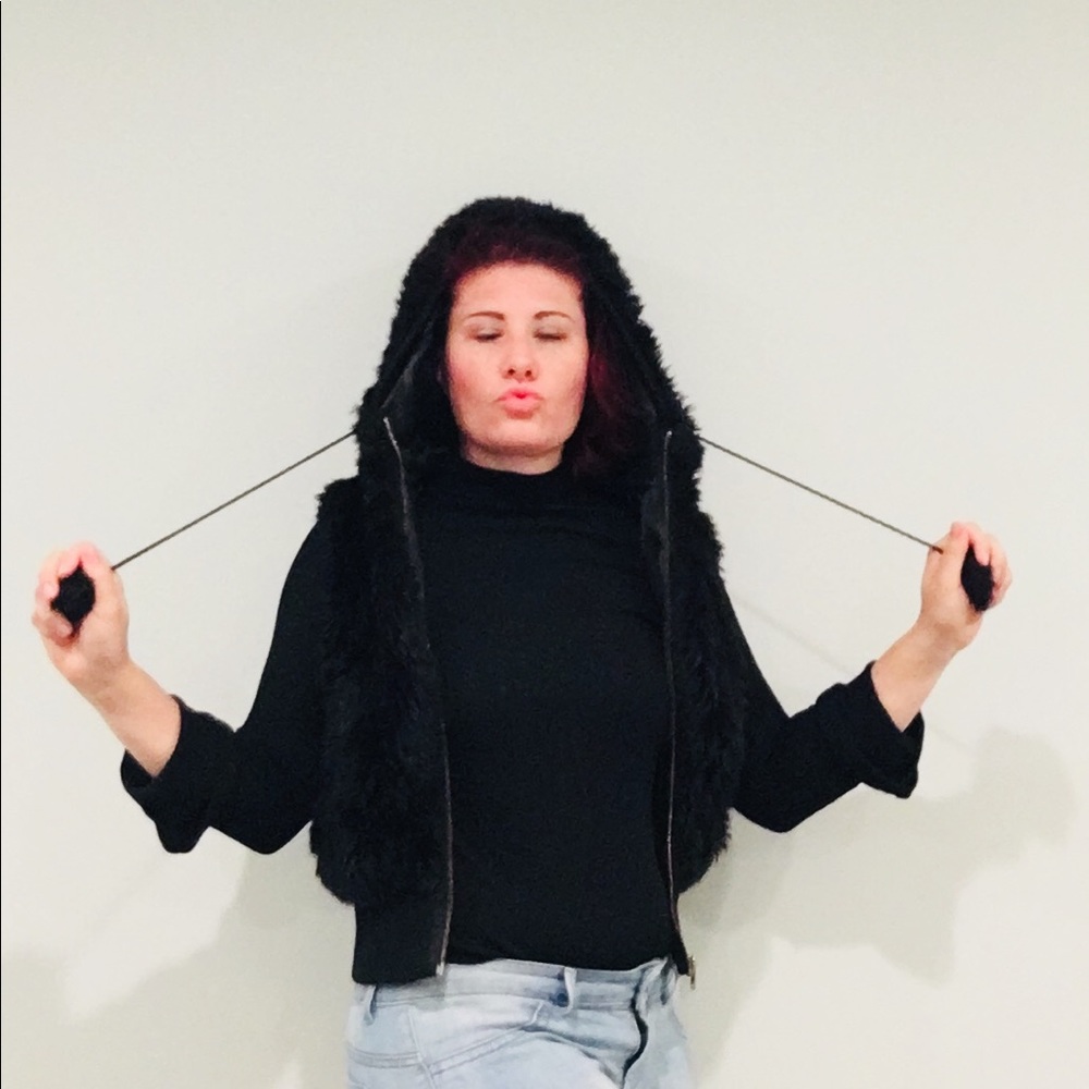 Faux Fur hooded Vest Divided by H&M