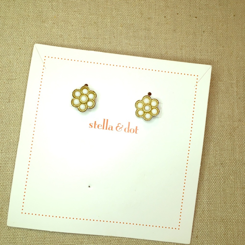 Stella & Dot earrings