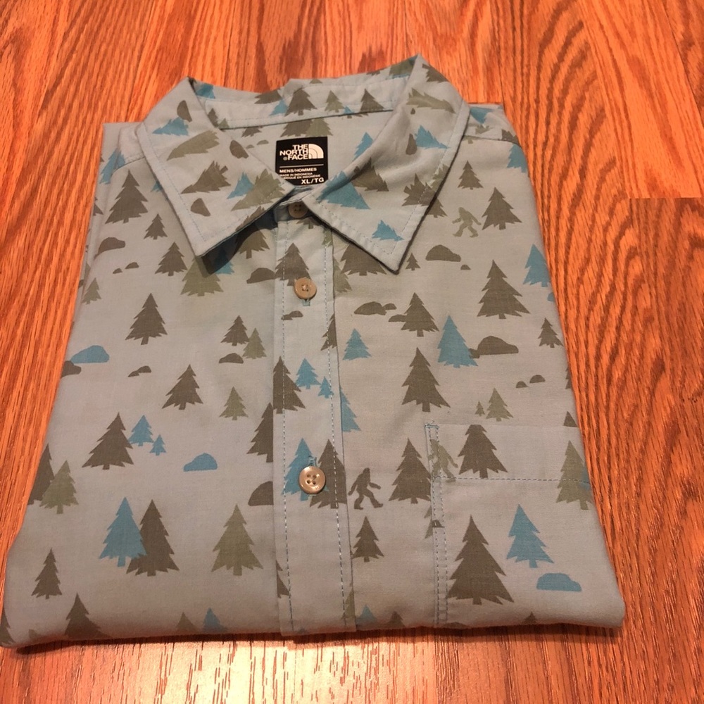 North Face men’s Sasquatch button up