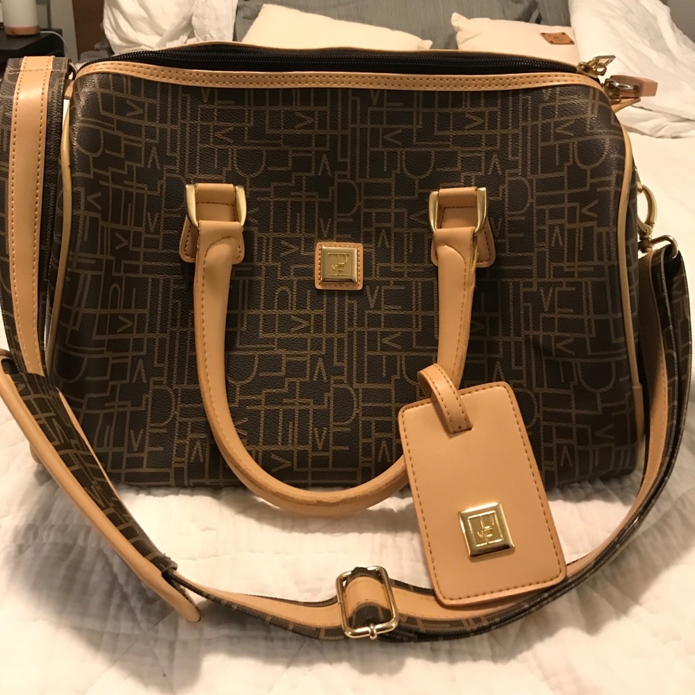 DVF weekender bag, never been used!