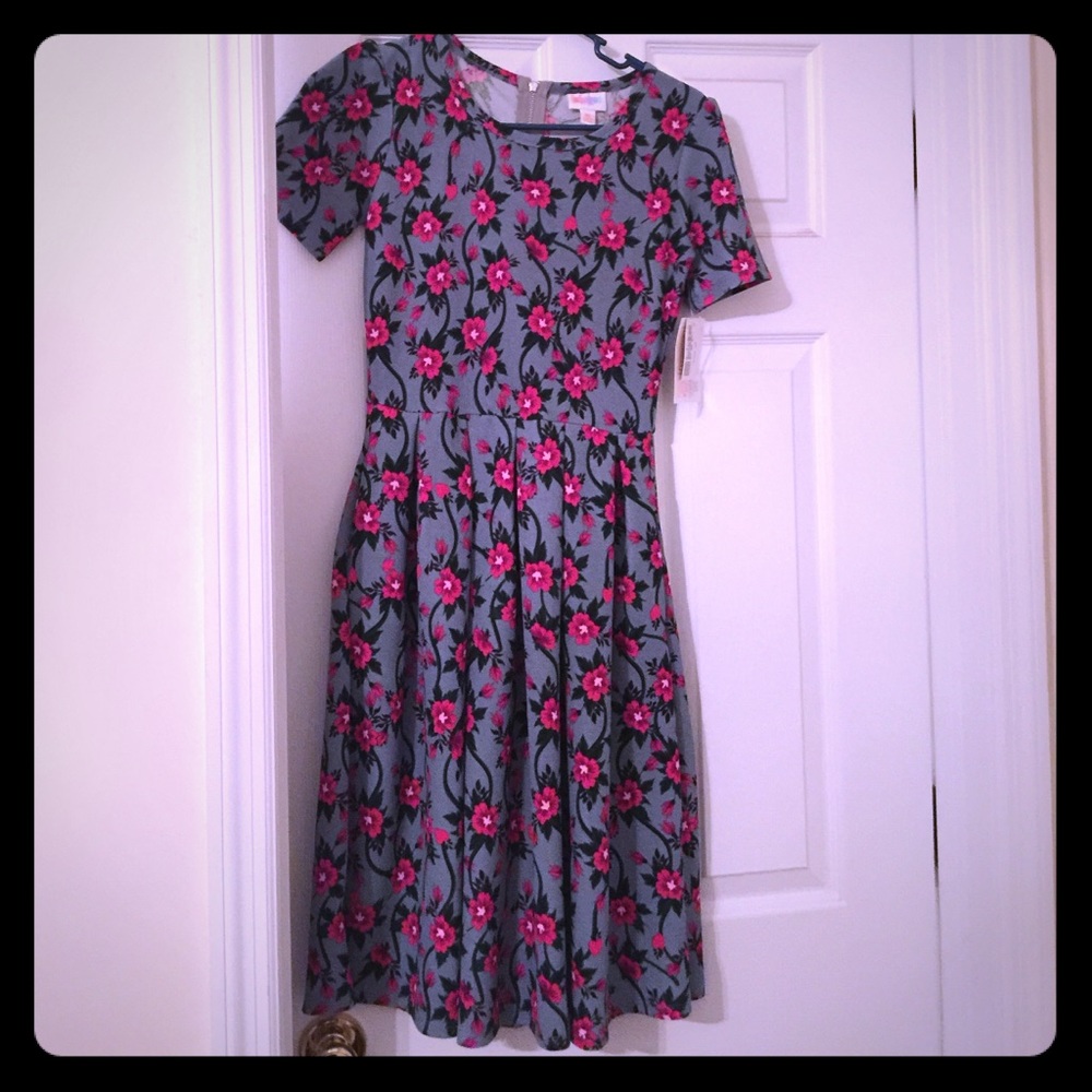 XS Amelia LuLaRoe