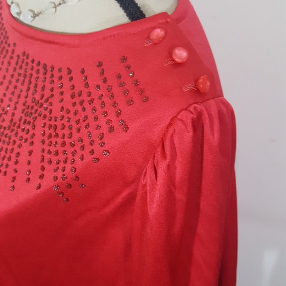 It's a Label Red long sleeves beaded top. Size XL - Picture 3 of 8