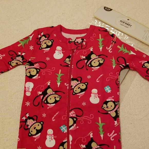 Infant girls sleeper footed Pjs Sz. 6/12 months - Picture 3 of 3