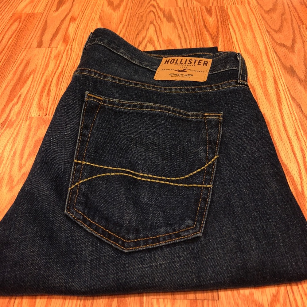 Hollister men’s jeans