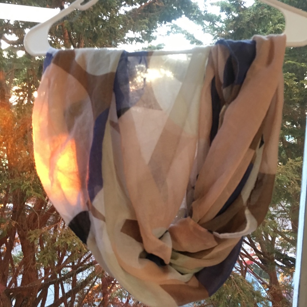 🍁Two Fall Infiniti Scarfs 🍁 - Picture 3 of 5