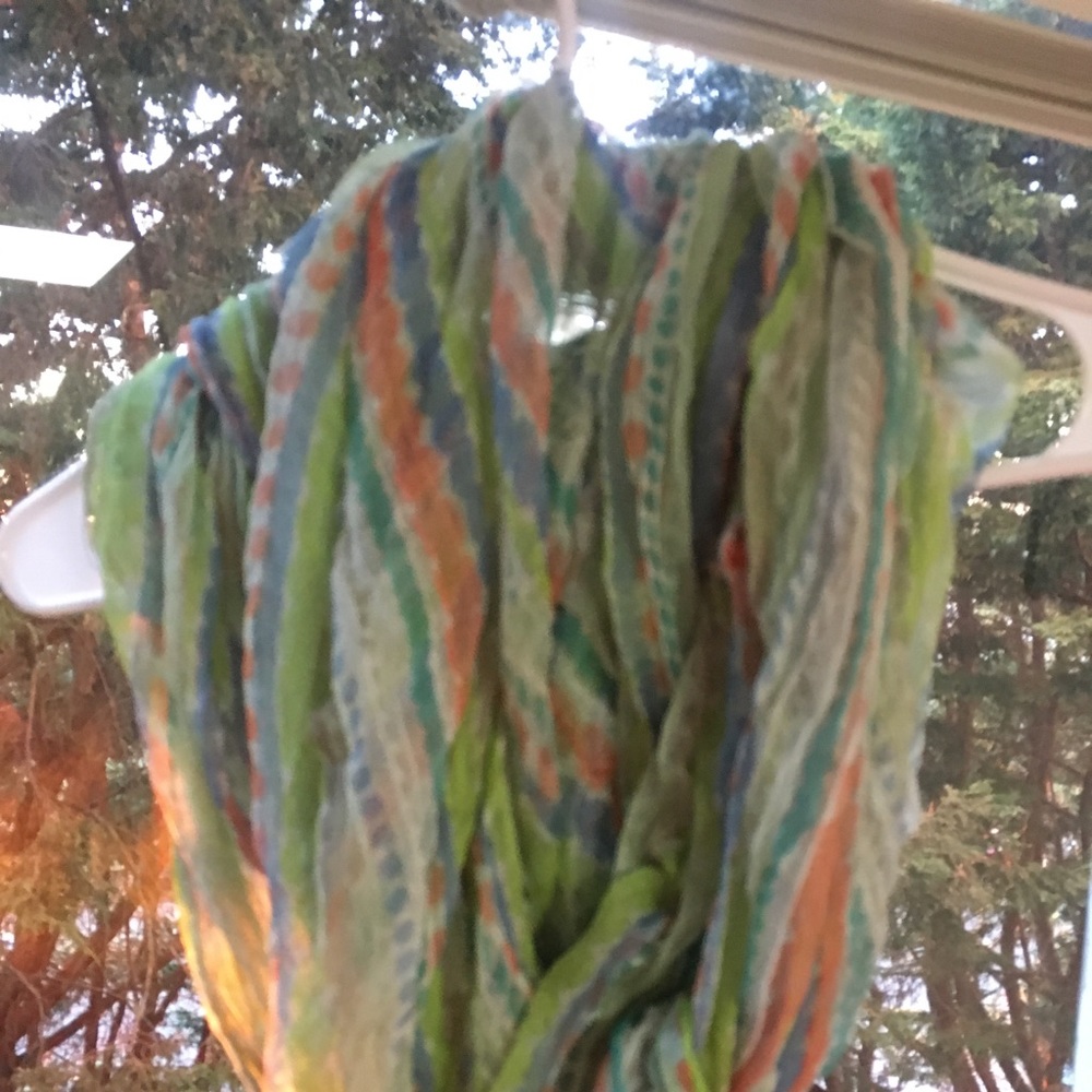 🍁Two Fall Infiniti Scarfs 🍁 - Picture 5 of 5