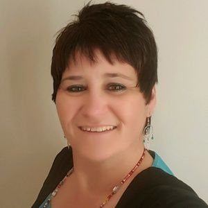 Meet your Posher, Theresa