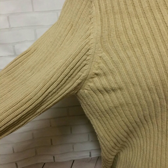 Express Women's Knit Sweater Size Med - Picture 6 of 6