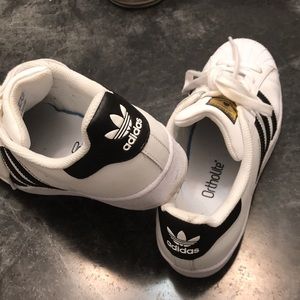 Adidas Superstar size 6 Youth
