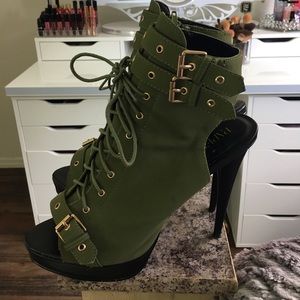Paper Fox Green Heel Booties