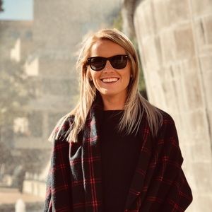 Meet your Posher, Erin