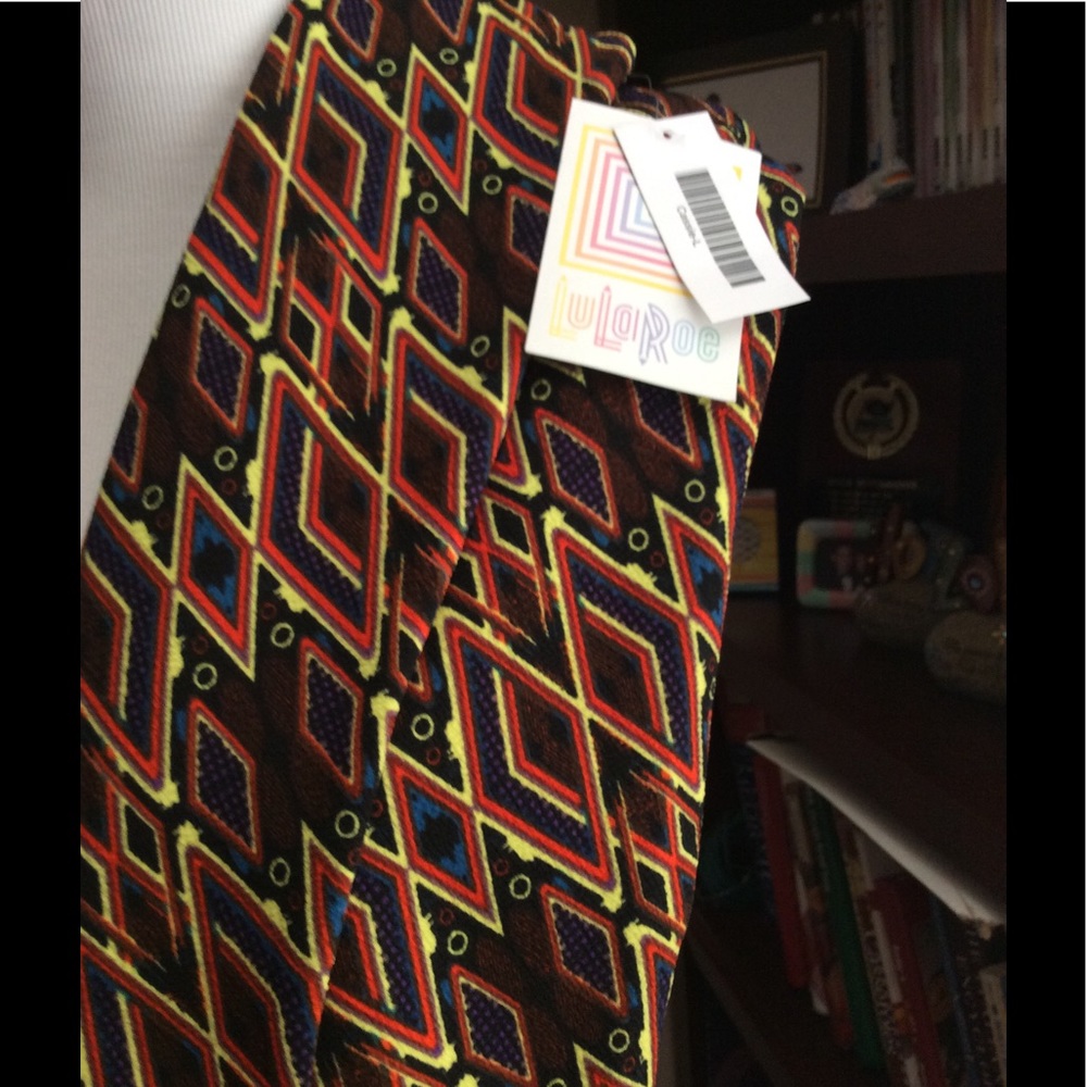 NWT LuLaRoe Cassie skirt