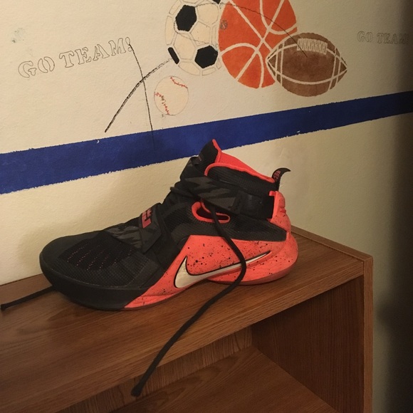 Lebron - Picture 2 of 3