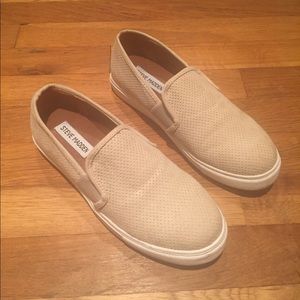 Steve Madden slip on sneakers