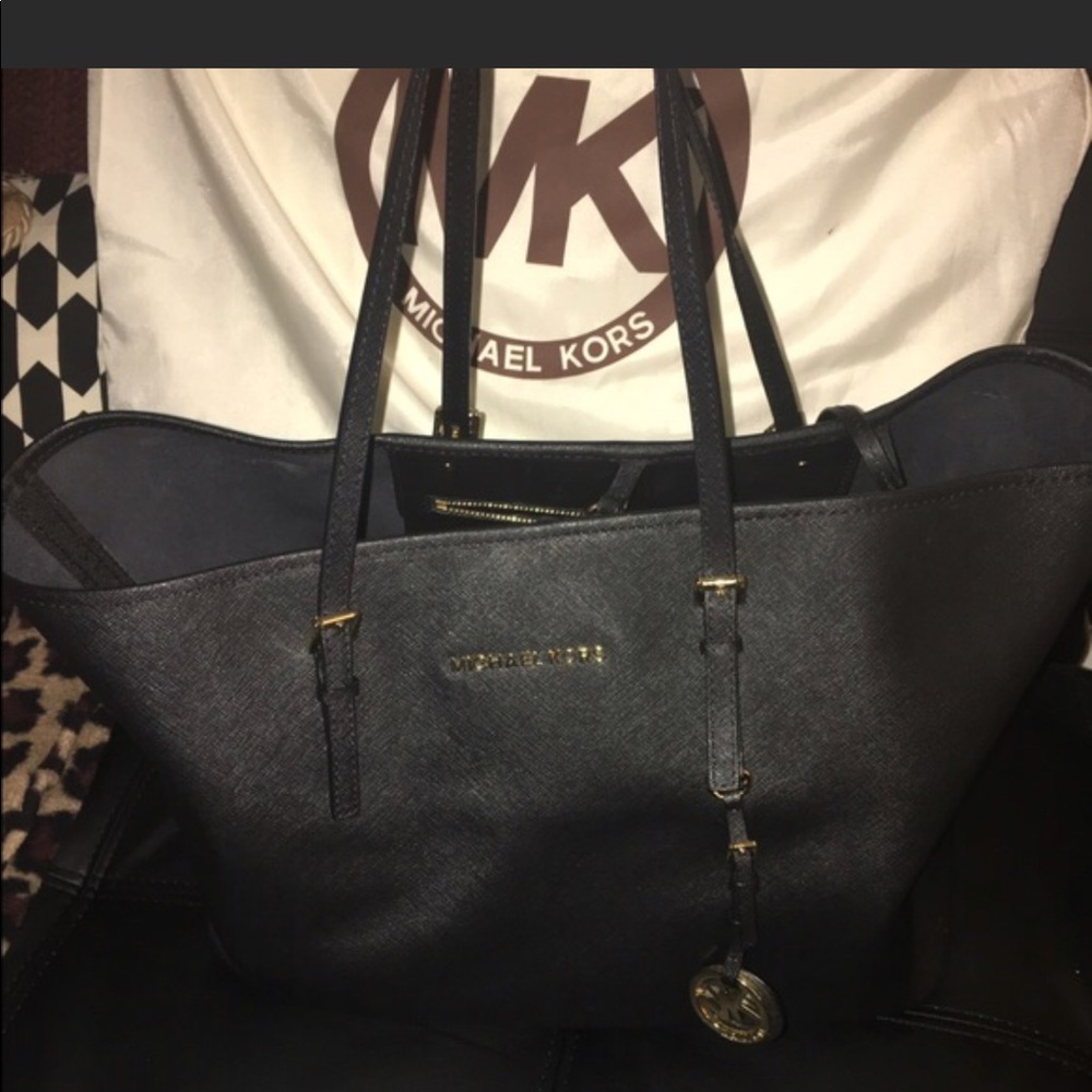 Michael Kors Jet Set Tote